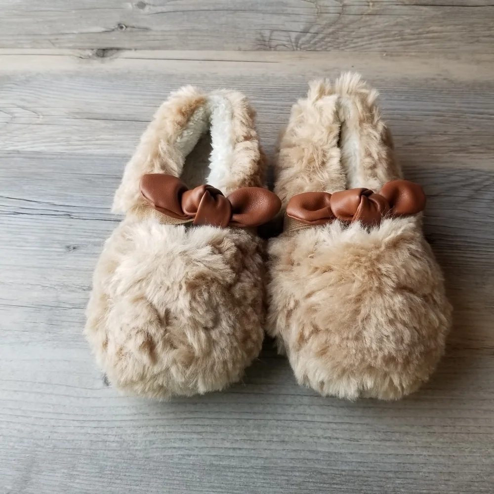 Cheerful Mario Faux Fur Butterfly Knot Soled Slipper Shoes